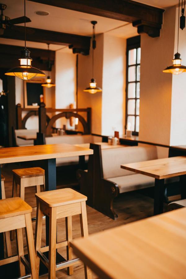 Ratskeller Hotel & Restaurant Krov Luaran gambar